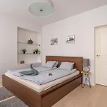 Apartmán Old Town 82m2 - 2 Bedrooms Near Dome Cathedral