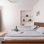Old Town 82m2 - 2 Bedrooms Near Dome Cathedral